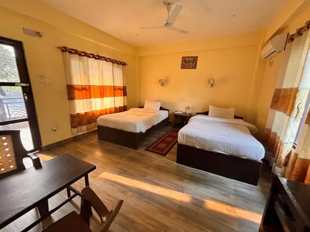 Silent Park Sauraha Exterior foto